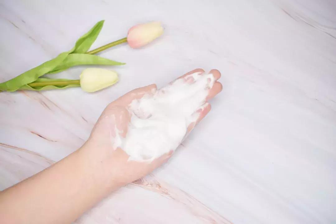 真实测评洗面奶有效果的,真人洗面奶测试