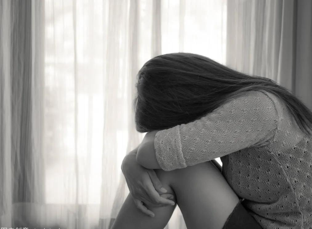 离婚路上的辛酸,真的太难了,连情人都耗走了,我该怎么办