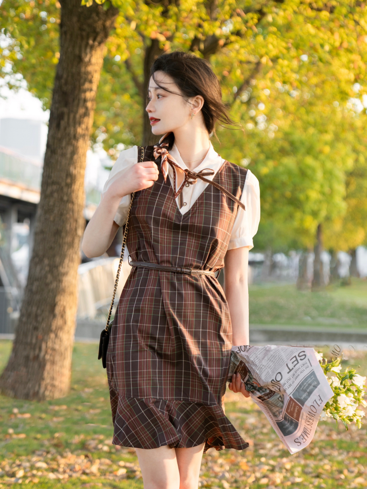 30多岁女人穿的裙子好看一点的,30岁女人穿连衣裙好看