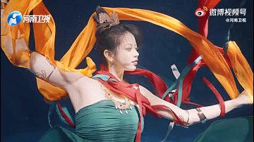 河南卫视杀疯了，《洛神水赋》火遍国内外！华春莹都被圈粉