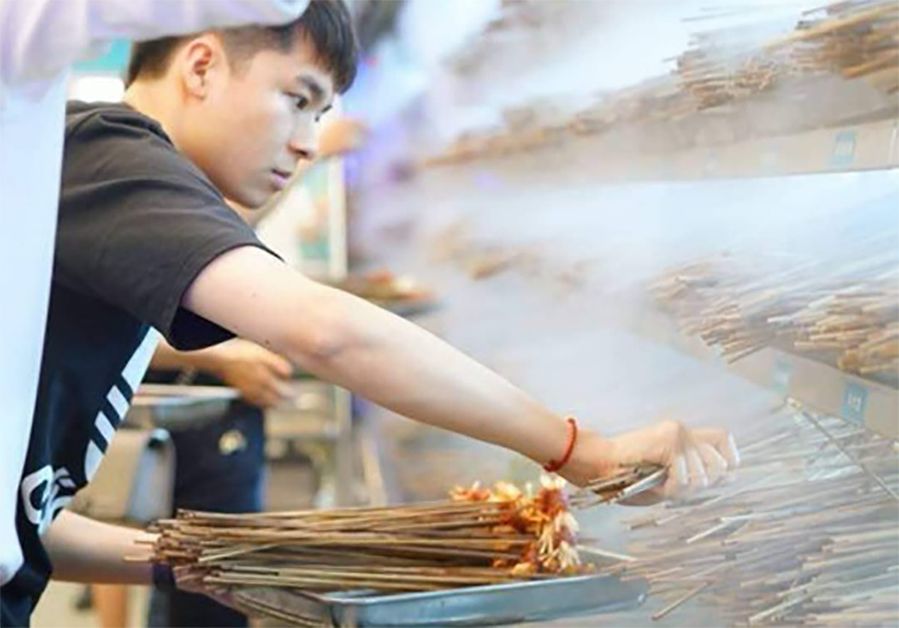 牛华八婆舌尖上的中国,牛华八婆麻辣烫二十四城店