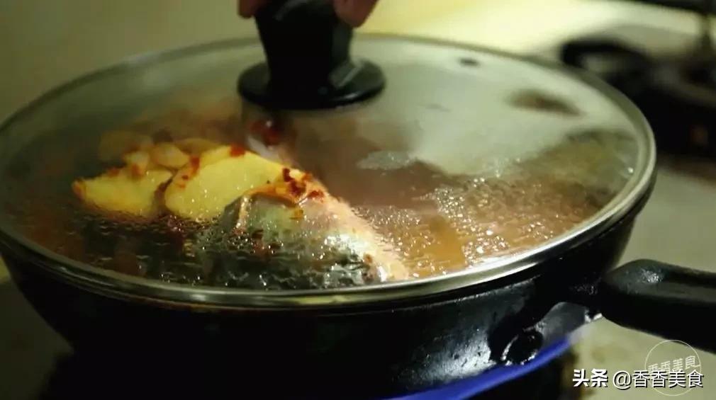 铁锅炖鱼的平底锅,东北铁锅炖平底锅