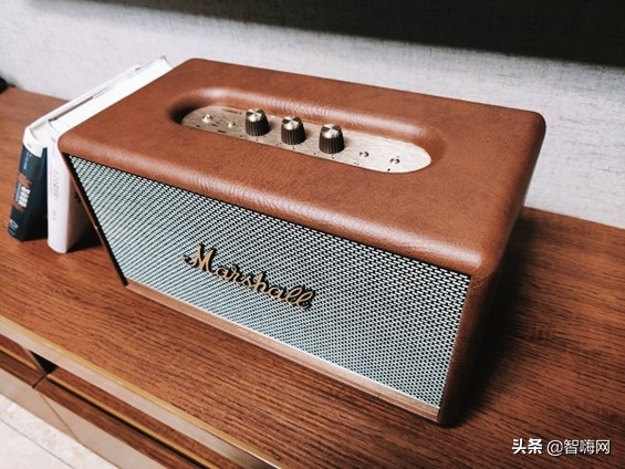 经典与新科技的融合：MarshallStanmoreII智能蓝牙音箱使用体验