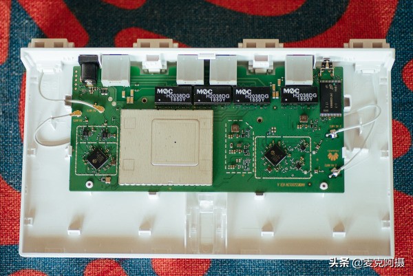 华为凌霄四核ws7200,华为ws5200增强版边缘路由器测评