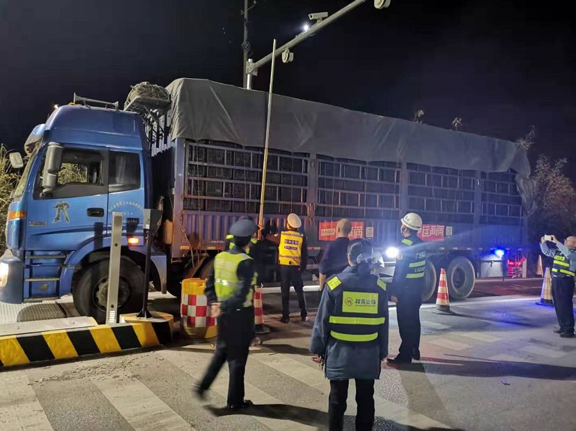 南宁高速交警查货车超载最新标准,广西禁止超载货车上高速吗