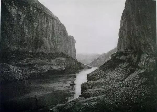 100年前中国风景建筑老照片,两亿多年前的景观