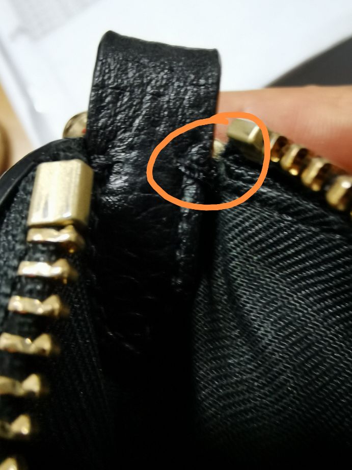 唯品会coach专柜款,唯品会买coach可以在官网查到吗