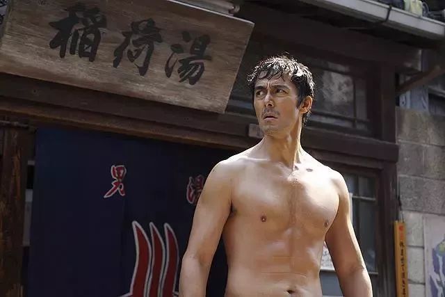 四倍速飙车，岛国男神的新片不同凡响