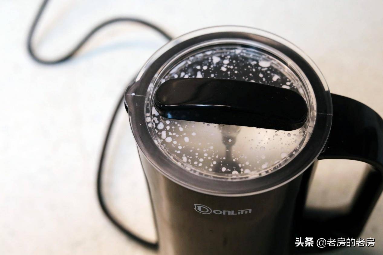 在家喝卡布奇诺，你需要一台什么样的咖啡奶泡机？