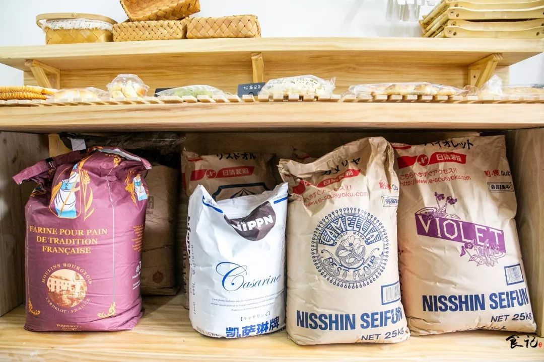 开在大庆西路的迷你面包博物馆，进一次就终身入坑