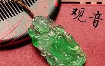 翡翠蝙蝠挂件寓意,翡翠挂件荷花的图案寓意