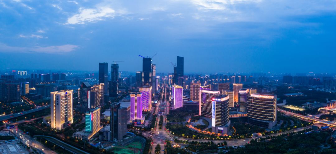 一路向西！科技路“邂逅”昆明池，高端在此盛开