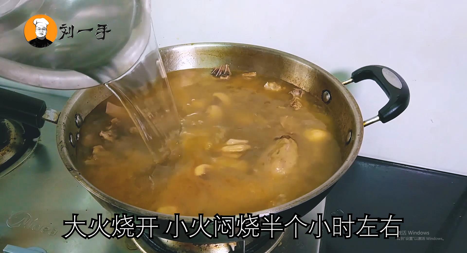 老鸭汤怎么做好喝营养又美味,老鸭汤怎么做最好吃又营养