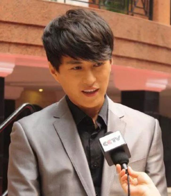 因戏生情靳东执意娶二婚的她,靳东翻车现场完整视频