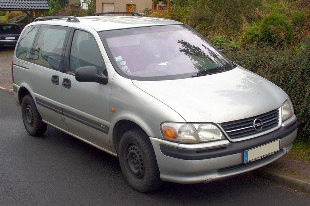 gl8各代舒适度比较,gl8舒适性好还是塞纳舒适性好