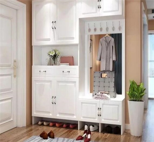 进门鞋柜空间不足怎么设计,小户型入户鞋柜设计不靠墙