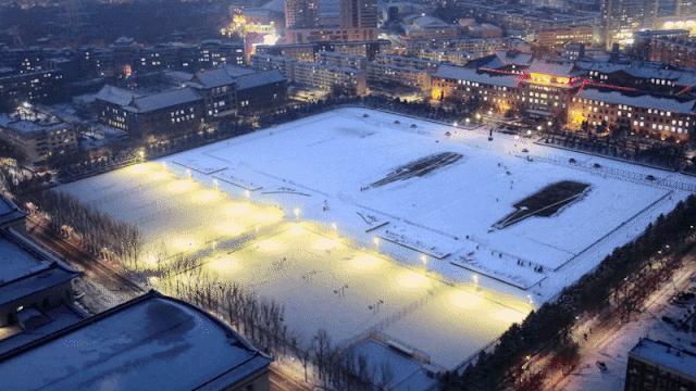 高校雪地双航母是怎么回事？知道真相的我为他们点赞