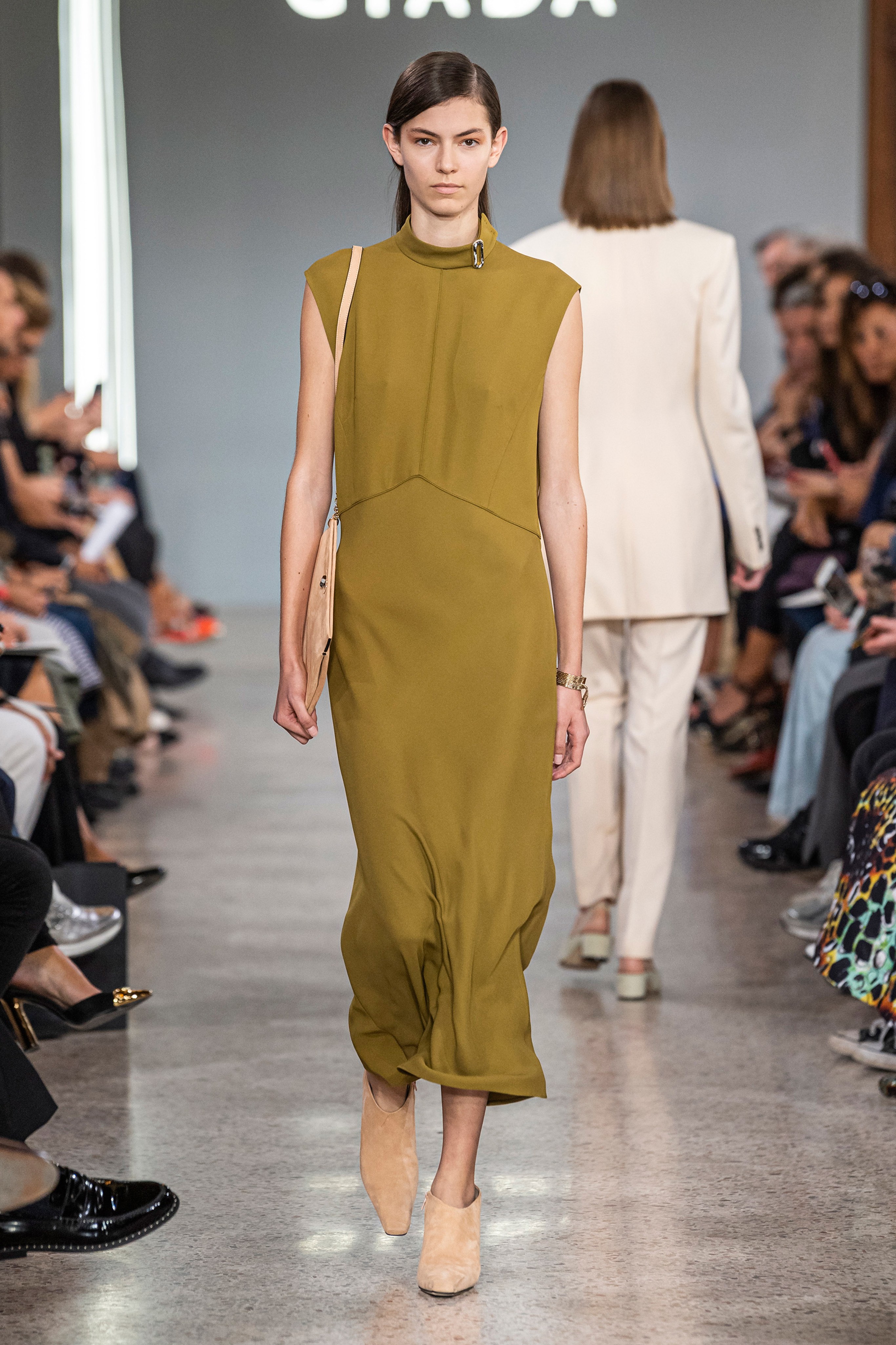 布咖与您一起探索醋酸的多样性