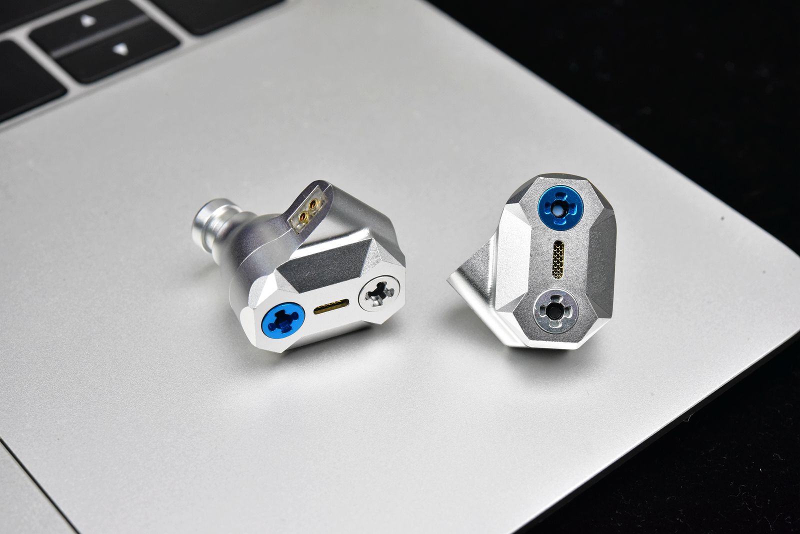 两千元静电耳机推荐,200元内音质最好的静电耳机