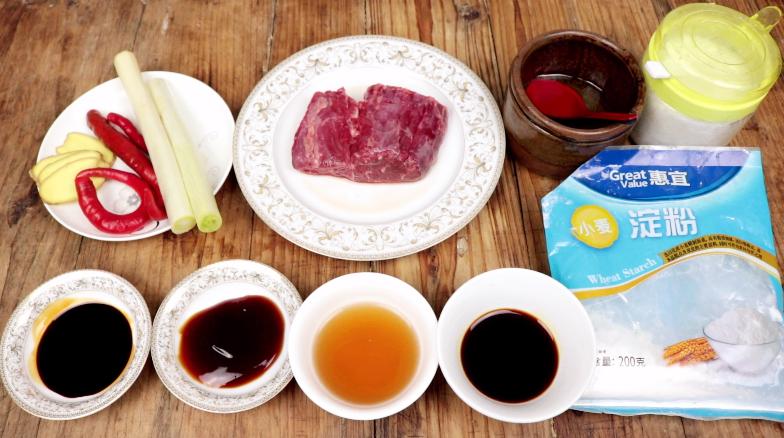 爆炒牛肉怎么炒又嫩又好吃,炒牛肉用牛肉的哪个部位的肉最好