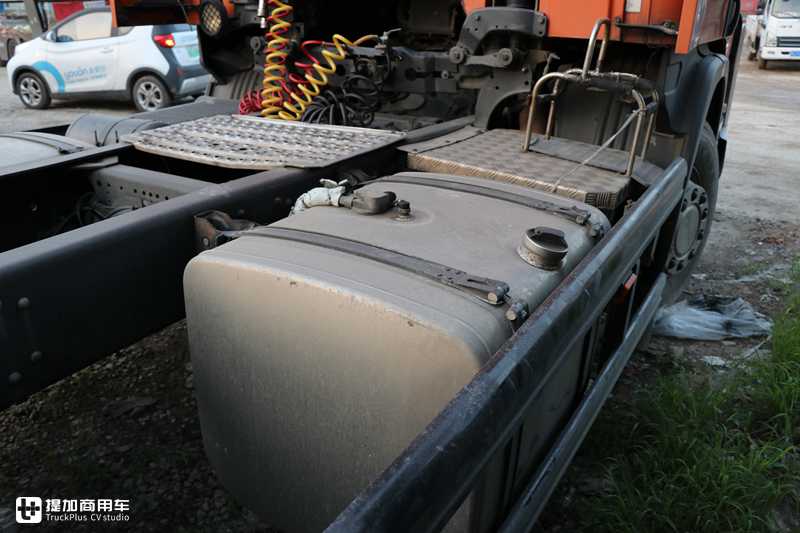 鍔犺鐗涙爮鏉犵殑闄嗗贰,鍔犺浜嗗熬缈肩殑鏂牚灏间簹v8鍗¤溅