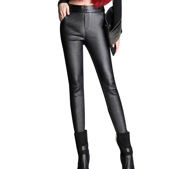 为啥女人喜欢穿皮裤,为什么女人穿皮裤好