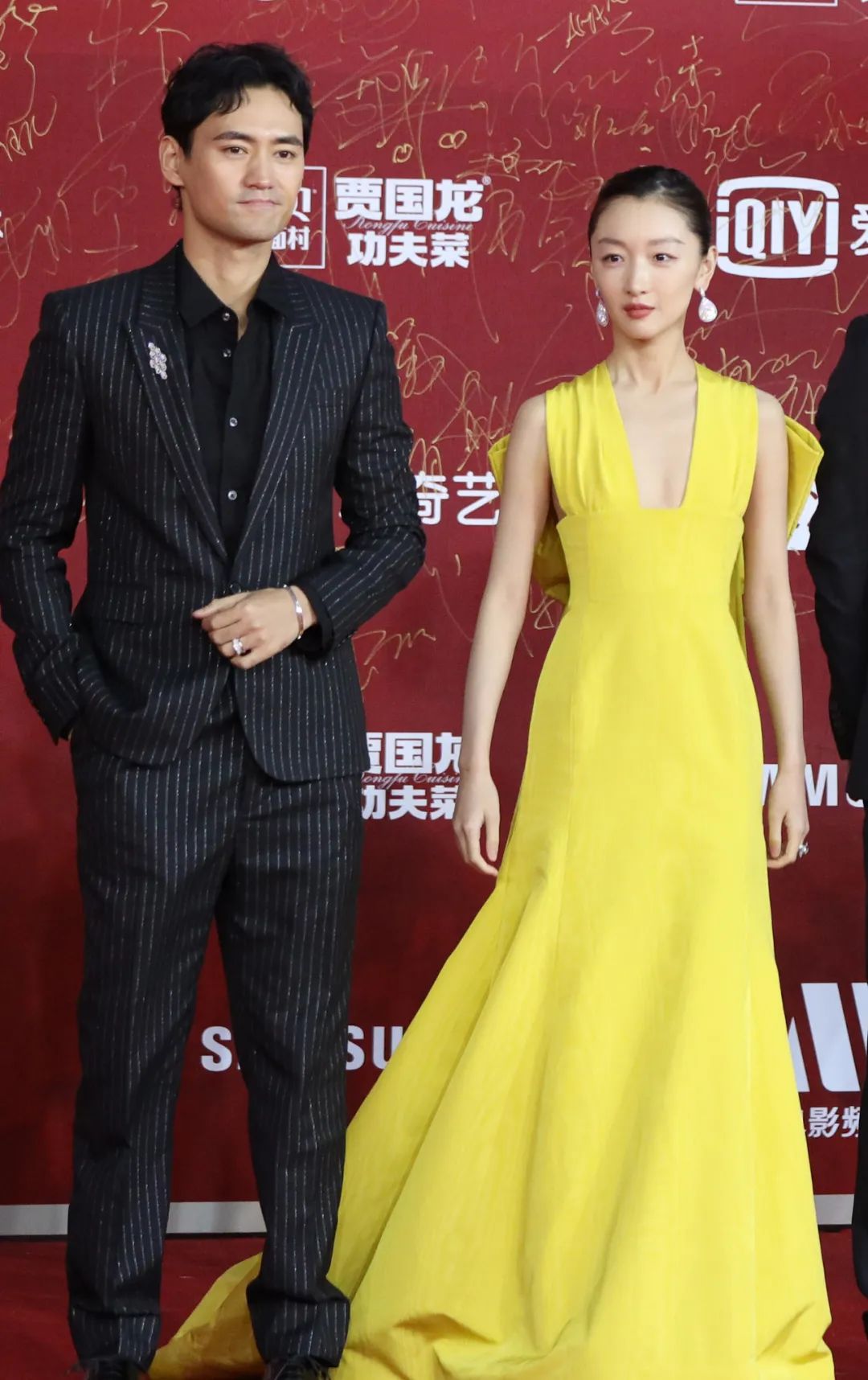 陈坤和巩俐走红毯颁奖,巩俐戛纳红毯惊艳全球