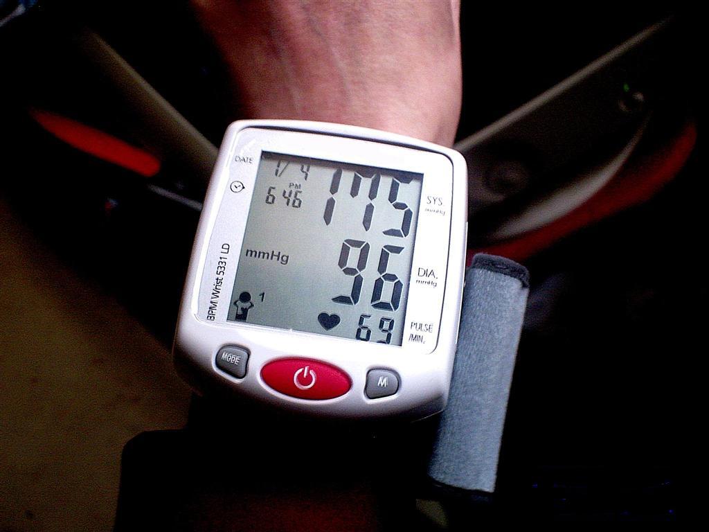 高血压为何那么难被治愈,高血压的人血压降下来是什么原因