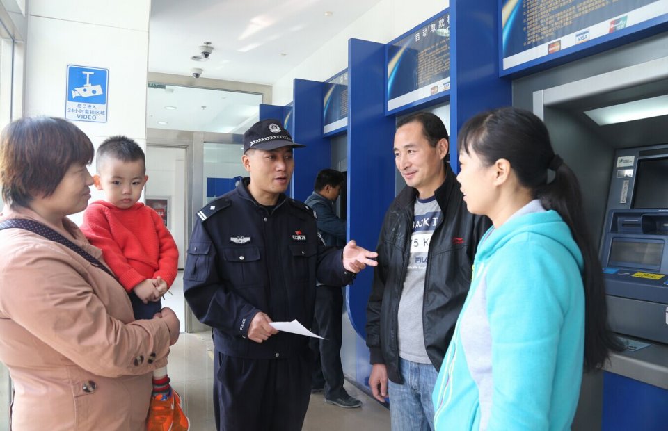 银行冻结存款到期怎么取,定期存款已到期为什么被冻结了