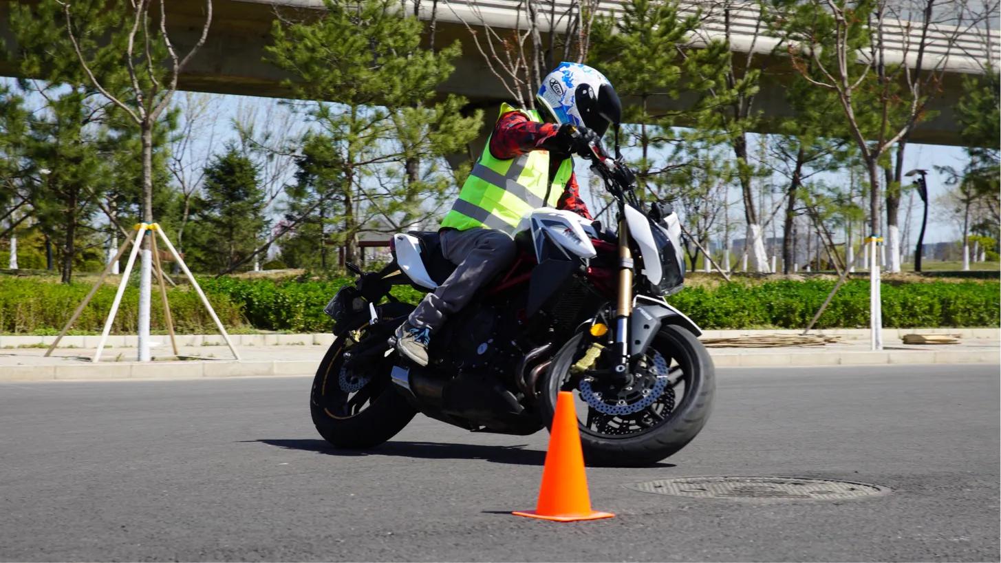 光阳400踏板摩托车测评,光阳krider400可以加装滑动离合器