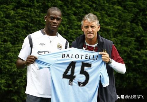 巴洛特利巴神智商,巴神巴洛特利足球赛场