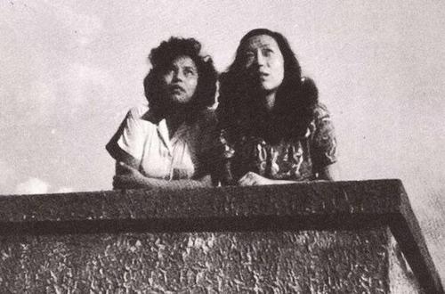 张爱玲文笔有多厉害,张爱玲英文水准