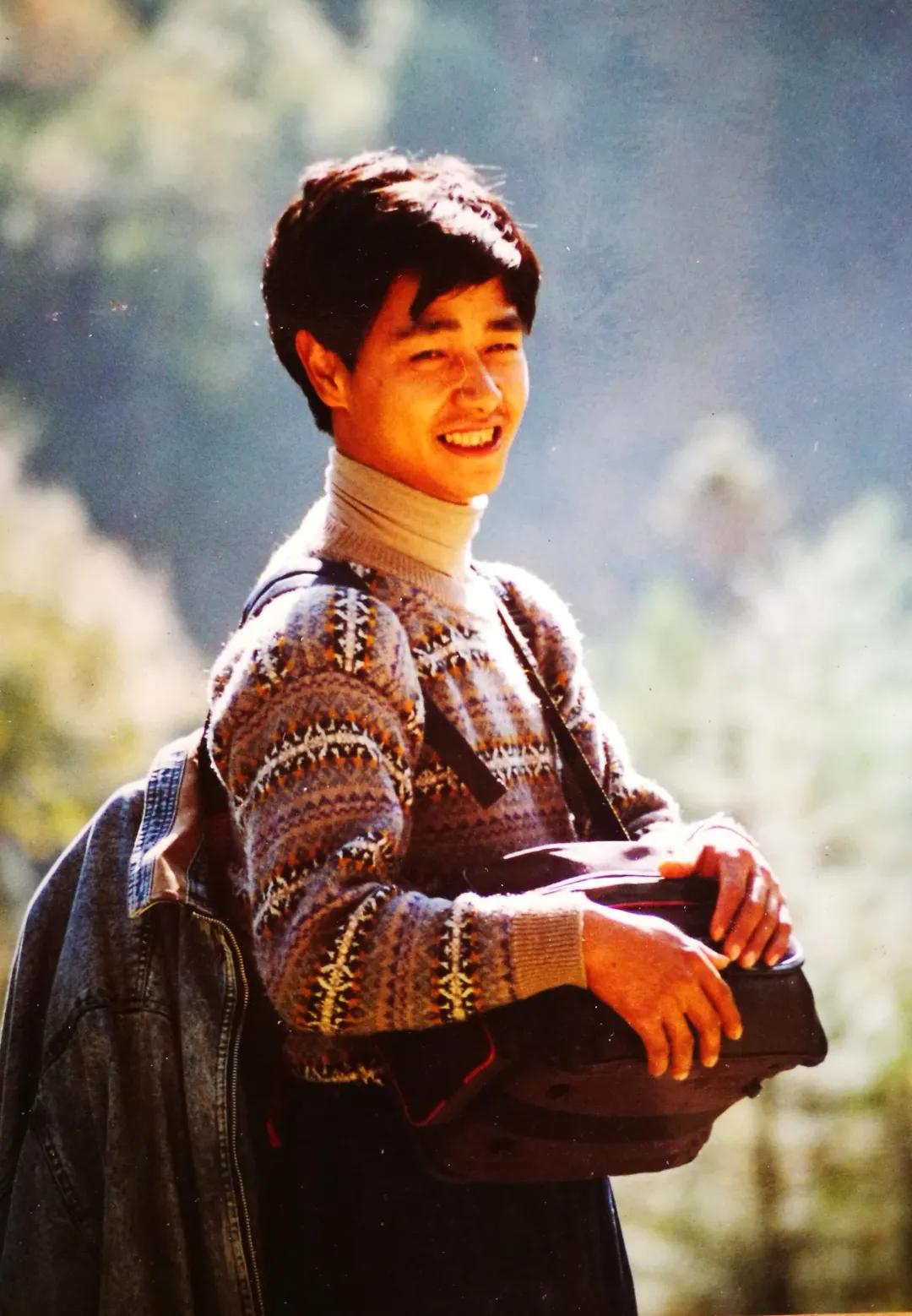 彪炳史册的脱贫攻坚疫情防控,伟大壮举中国脱贫攻坚成就展视频