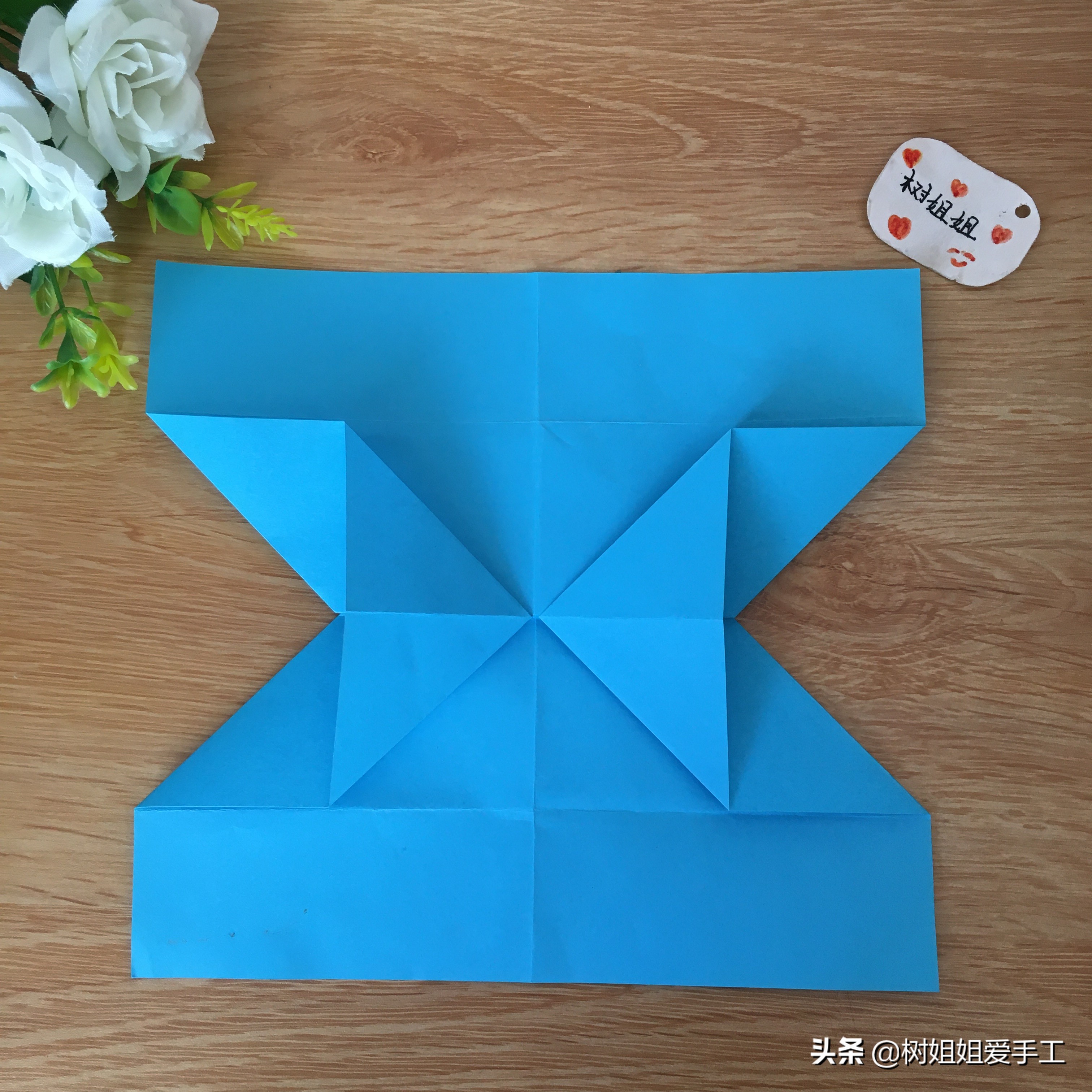 a4纸能放进去的相框怎么做,简单用一张正方形纸折创意折纸