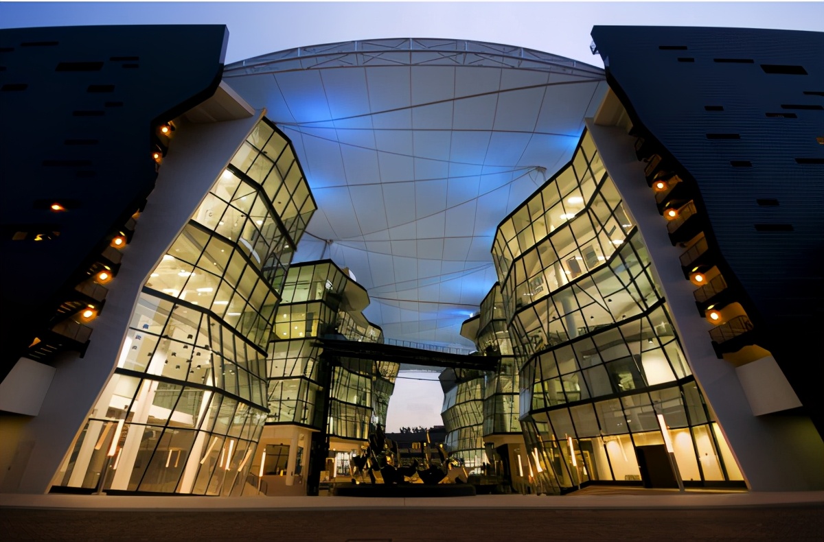 亚洲艺术设计类大学,新加坡拉萨尔艺术学院博士