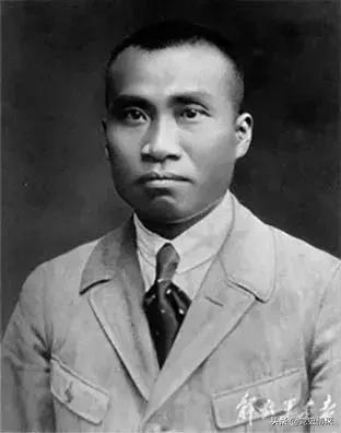 参加辛亥革命的著名*产党共**人,其中两人成为开国元帅,一人成为开国大将