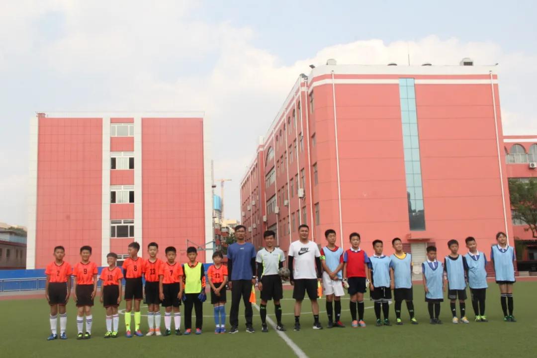 枣庄市立新小学第三届“校长杯”足球联赛圆满落下帷幕
