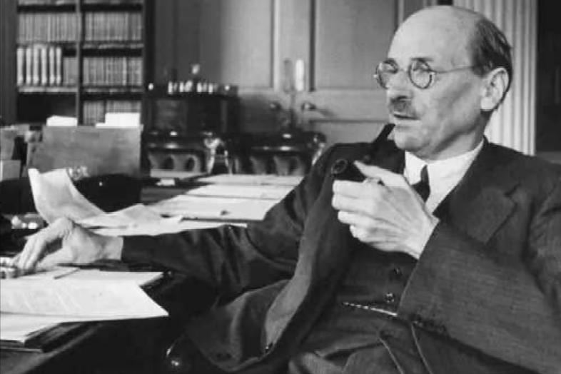 下令炮击英国紫石英号,解放军炮击英国紫石英号