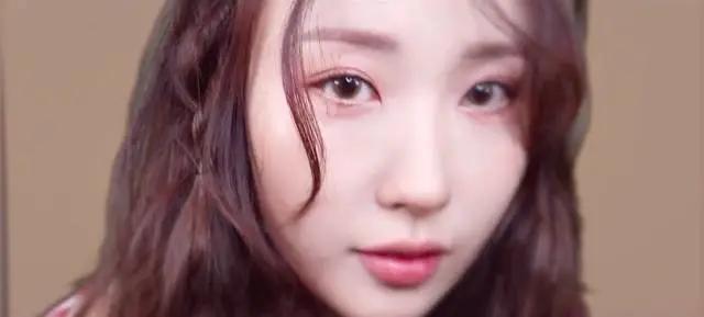 流星眉唇化妆教程,流星眉的化妆方法