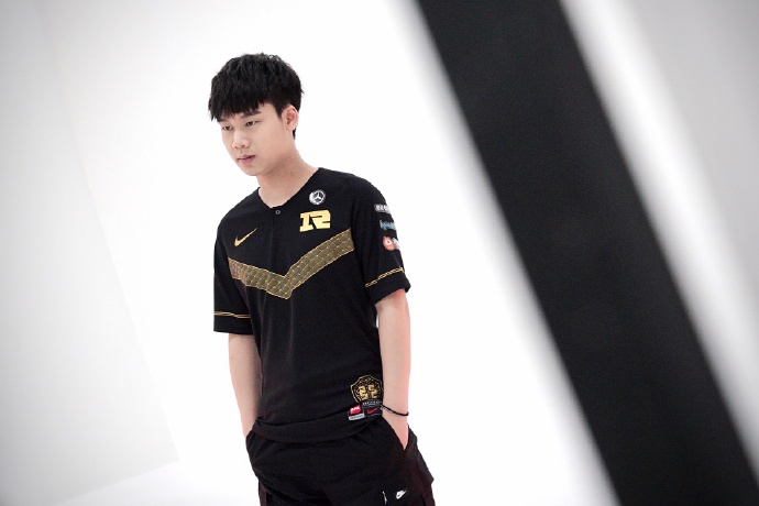 2023lpl队服在哪买,lpl2024新队服