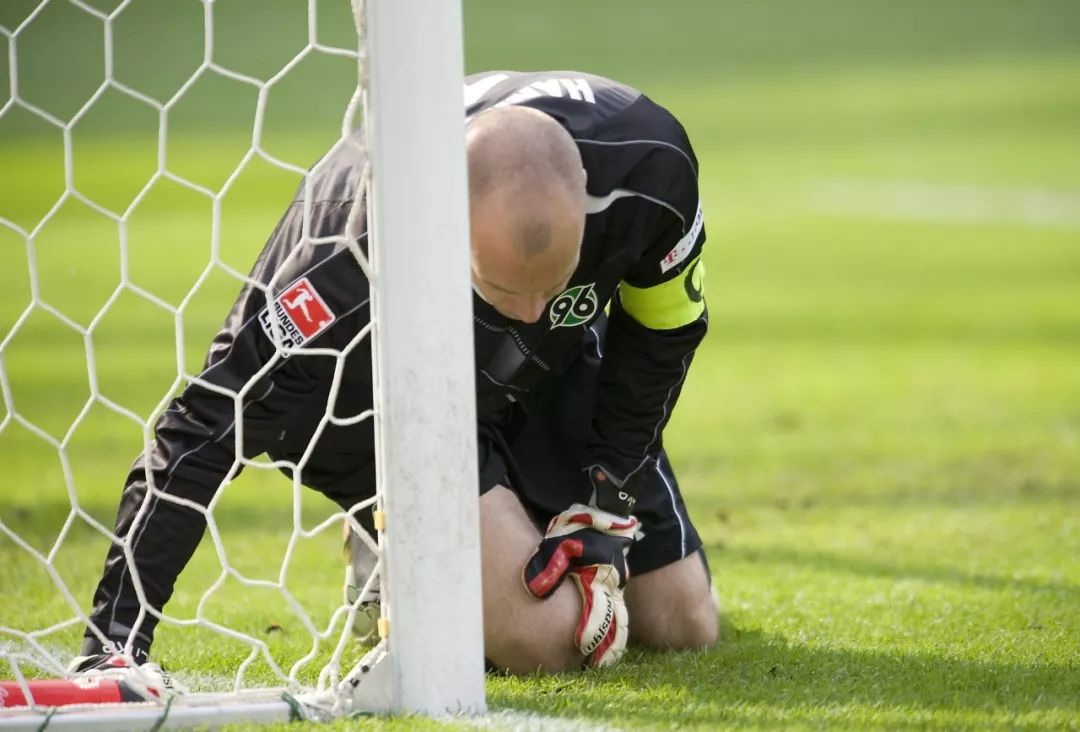 他的离开让我痛彻心扉说说,他的离开让所有复仇者伤心