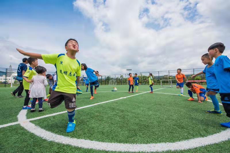 免费体验足球培训,免费体验足球课程