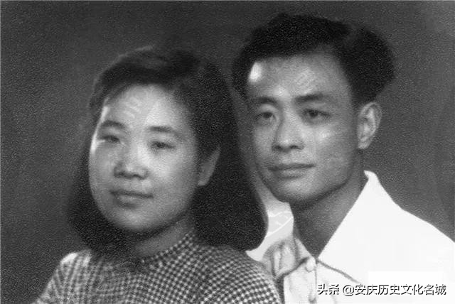 中国共产主义青年团团旗诞生记