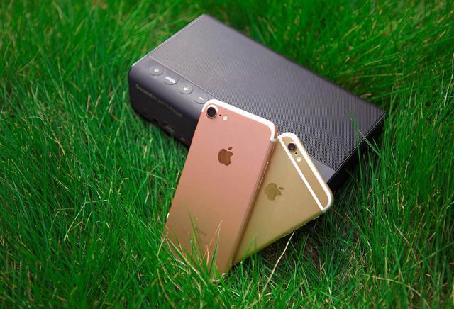 iphone7老机,十年前的iphone7