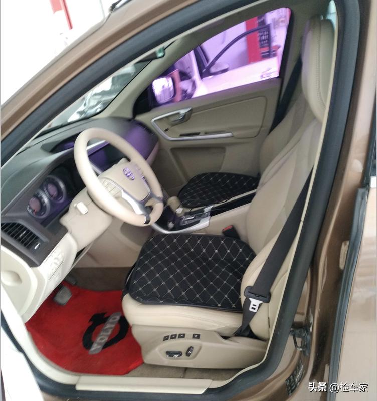 二手沃尔沃xc60哪年的最适合入手,六年沃尔沃xc60能卖多少钱