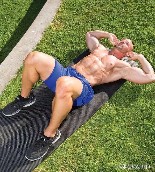 练不出腹肌如何调整饮食,怎么练腹肌腹肌会明显