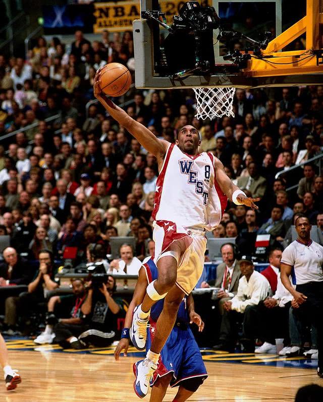 纪念科比的全明星球衣,科比全明星赛退役之战脚上穿的鞋