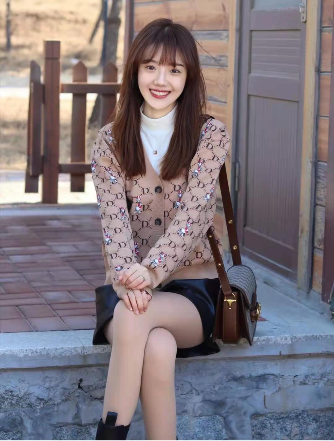 针织开衫40种搭配图解男,针织开衫搭配什么衣服好看又减龄