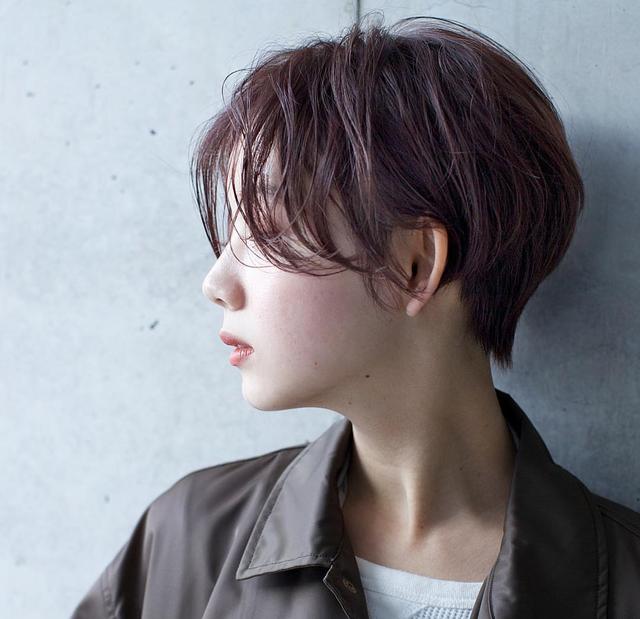 中分短发碎盖,中分碎短发怎么扎