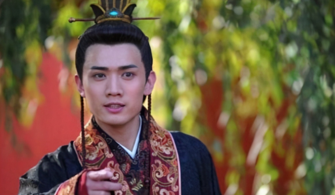 杨玉环嫁给李隆基后对李瑁怎么样,杨玉环李瑁唐明皇的关系